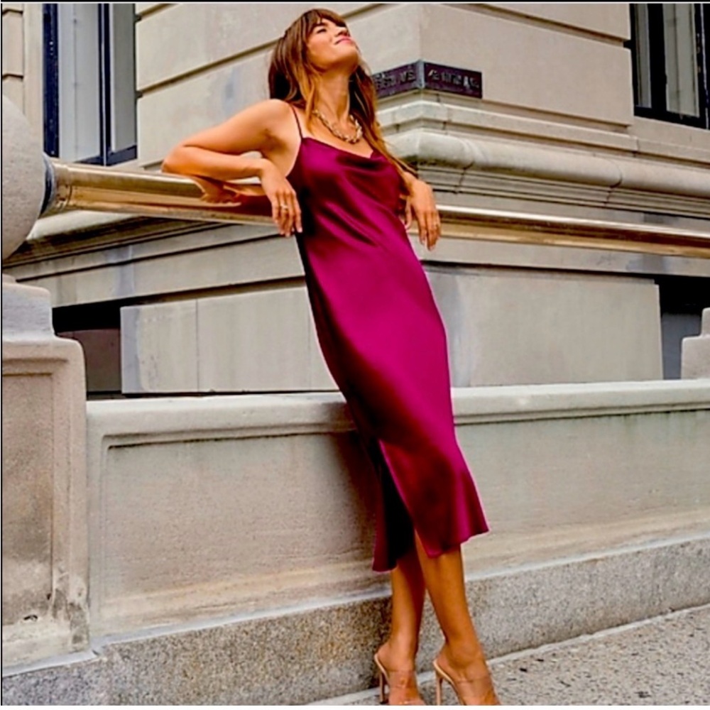 NWTS*** EXPRESS MAGENTA SATIN DRESS XXS